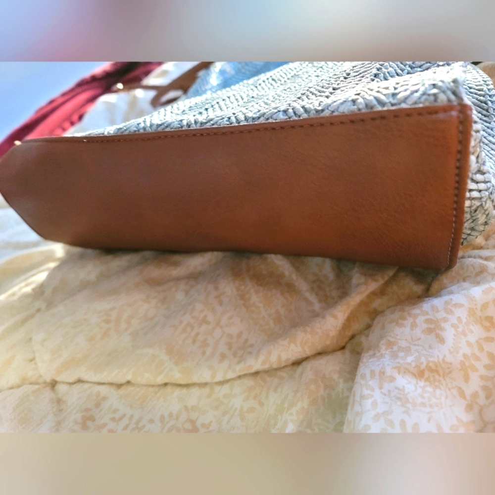 Drawstring purse with two straps for options, silver, with brown faux leather